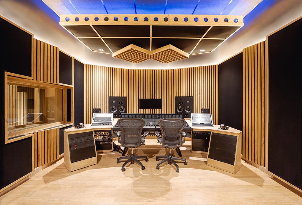 SSL ORIGIN brings true flexibility to Flow Studios